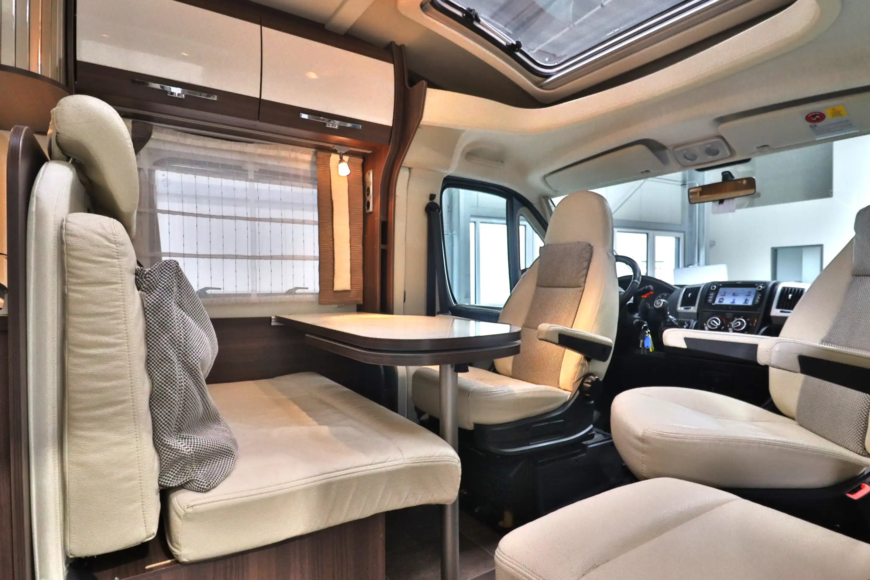 BUERSTNER Nexxo T 685 FiftyFive